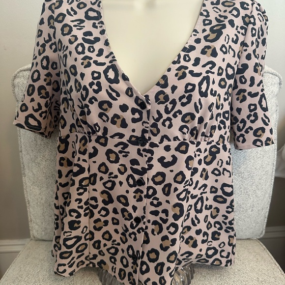 Sanctuary leopard print button top - Picture 5 of 6